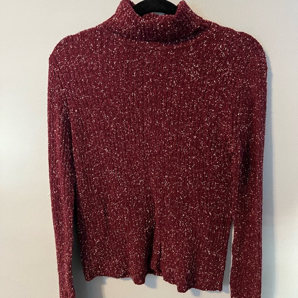 Maroon medium sweater